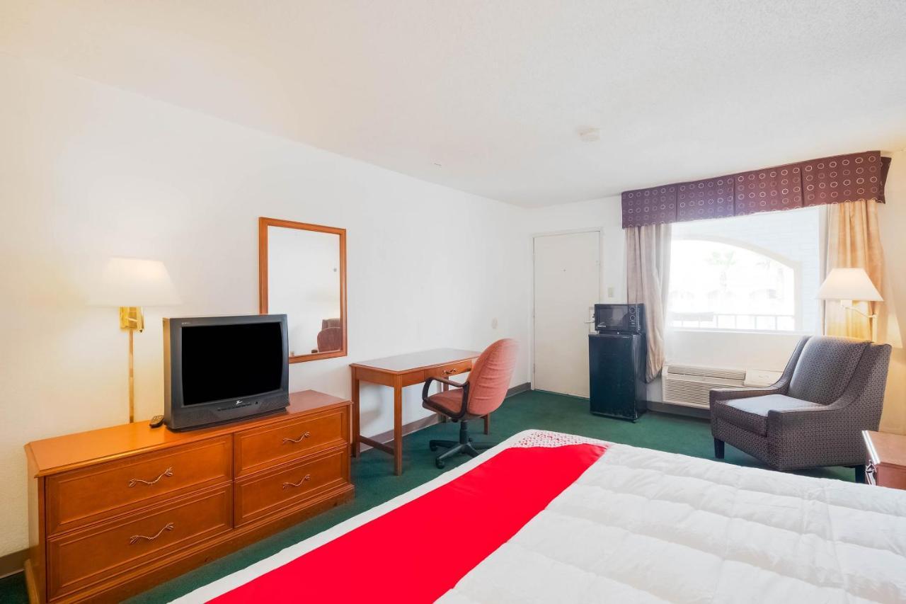 Hotel O Houston East Channelview I-10 Экстерьер фото